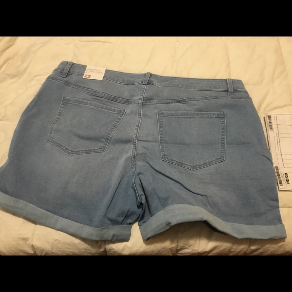 Brand new with tags and receipt Boyfriendvshorts sz 22